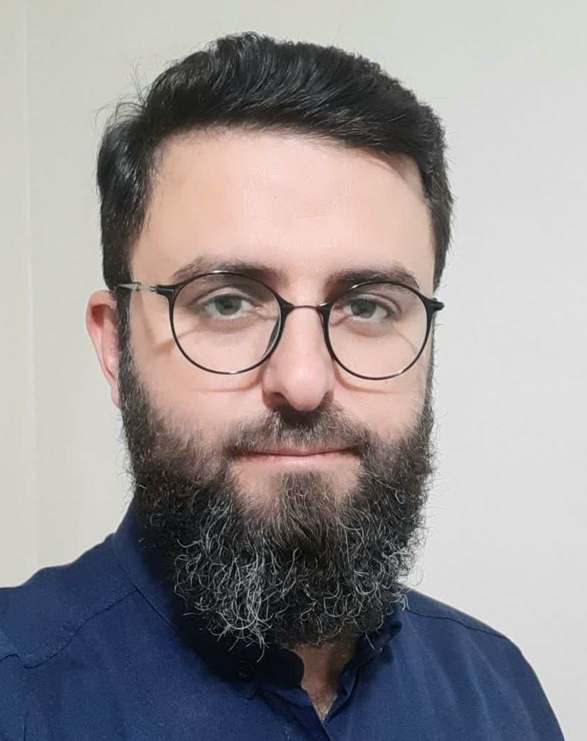 وحید واحد جوان