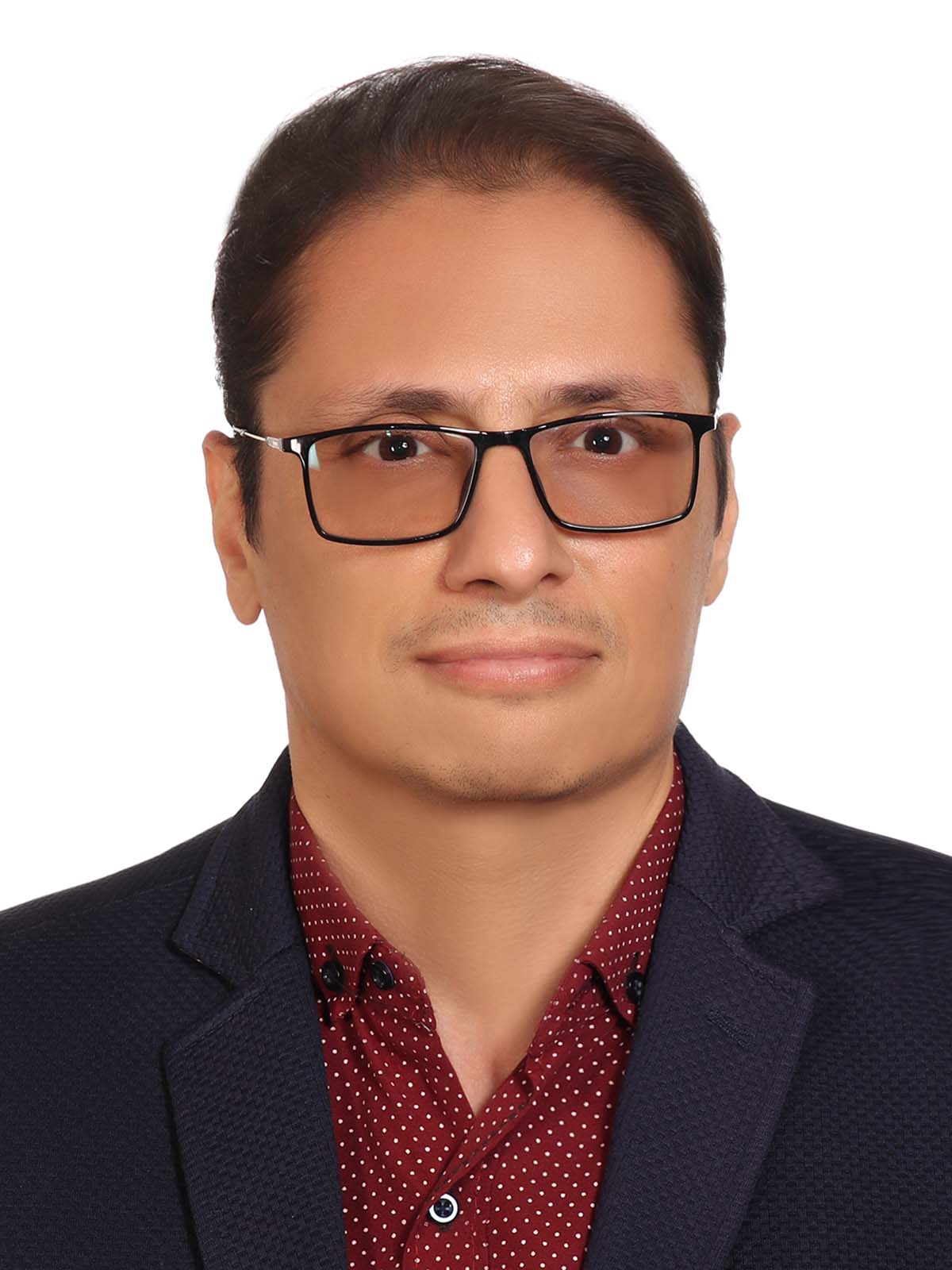 نوید خادمی